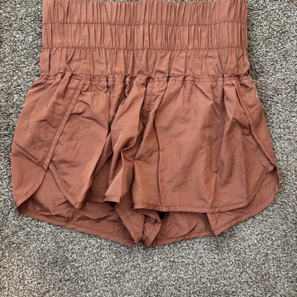Free people movement shorts lot - Picture 5 of 6
